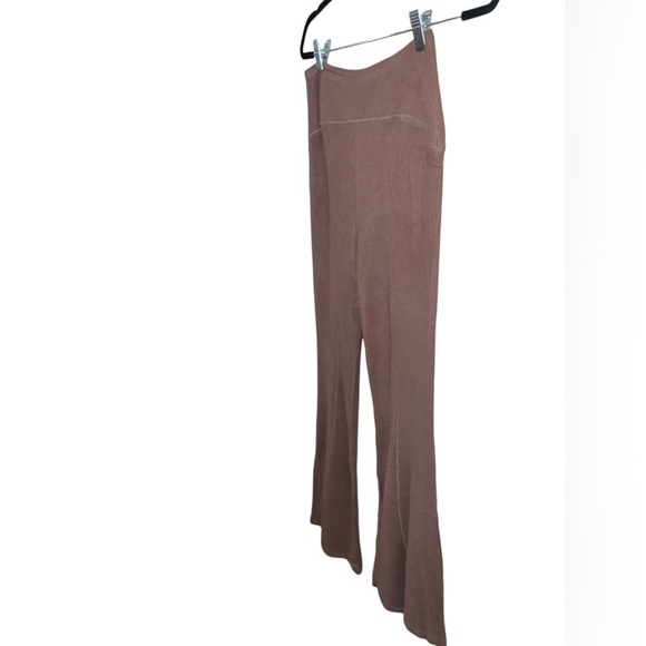 NWT Area Stars Ribbed Flare Pull On Pants sze S High Rise Stretch Comfortable - Picture 3 of 13